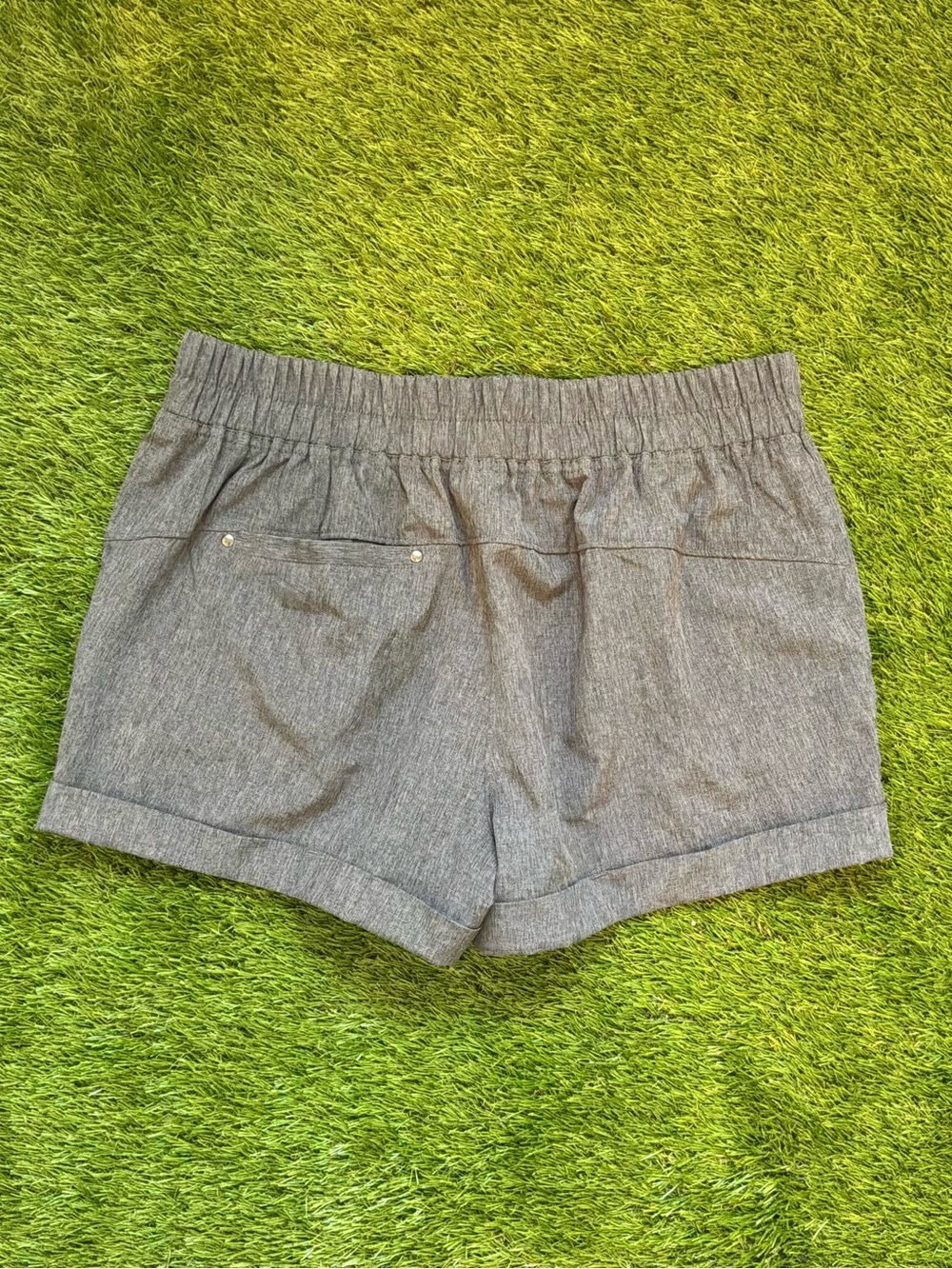 Mondetta Outdoor Project Grey Drawstring Performance Shorts Large - Picture 2 of 2